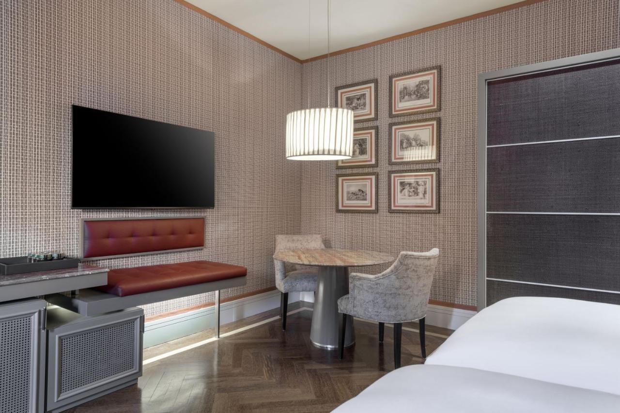 Santo Mauro, A Luxury Collection Hotel, Мадрид Екстериор снимка